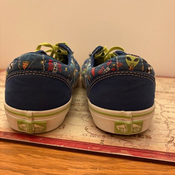 Youth Vans Doheny "Spaced Out" Alien & Pizza Sneakers - Size 6 - Like New! - Picture 2 of 3